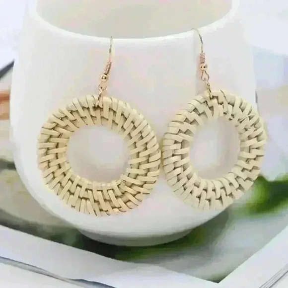 Vintage Boho Style 14K Gold Plated Hoop Earrings - Picture 4 of 4